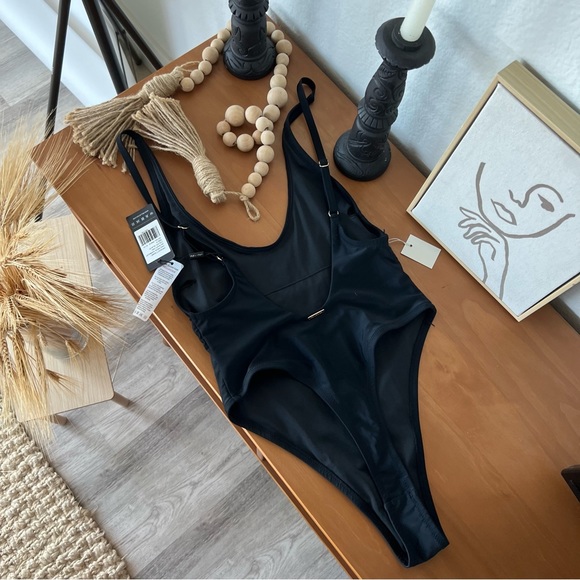 SOLD ❌ BLACK LOW BACK HIGH WAISTED ONE PIECE SWIMSUIT - Picture 3 of 5